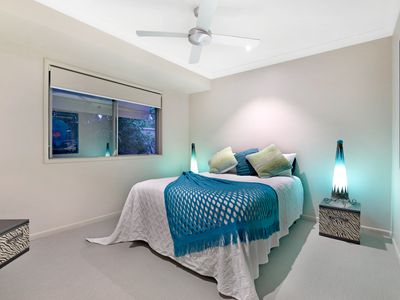28 Iridium Drive, Hope Island