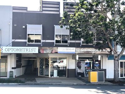 Level / 1/970 Logan Road, Holland Park