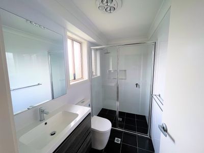 15 Barr, Windradyne