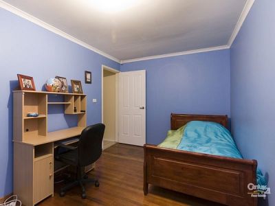 6 Delacombe Drive, Hampton Park