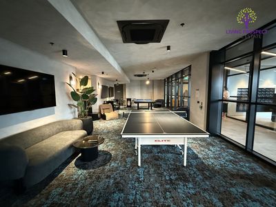 908 / 139-149 Boundary Road, North Melbourne