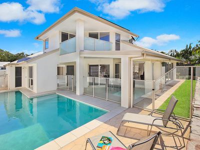 64 Brentwood Avenue, Mooloolaba