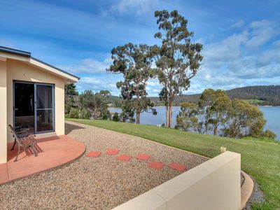 6707 Channel Highway, Deep Bay