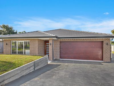 22 Throsby Ave, Horsley