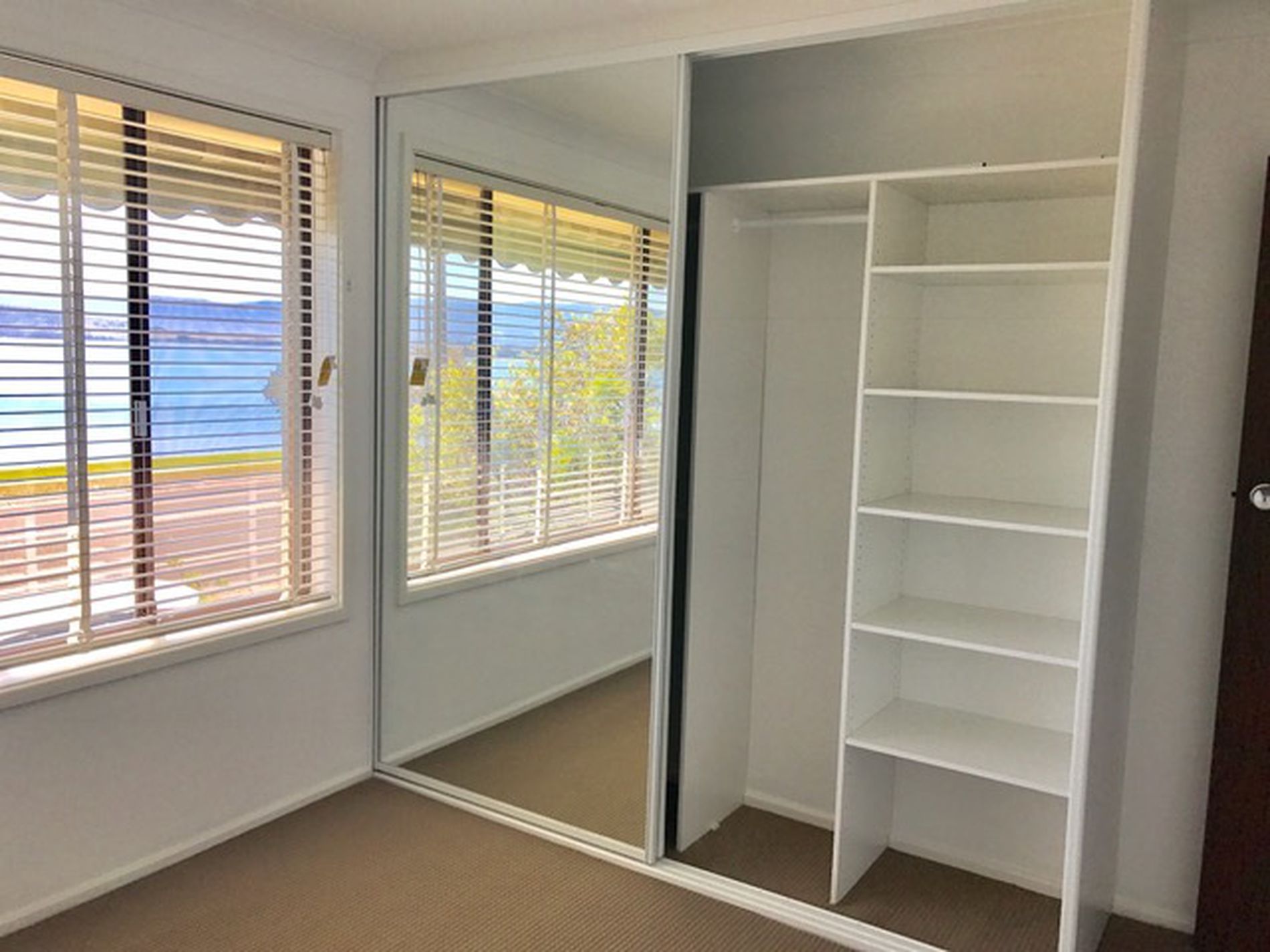 331 Reddall Parade, Mount Warrigal