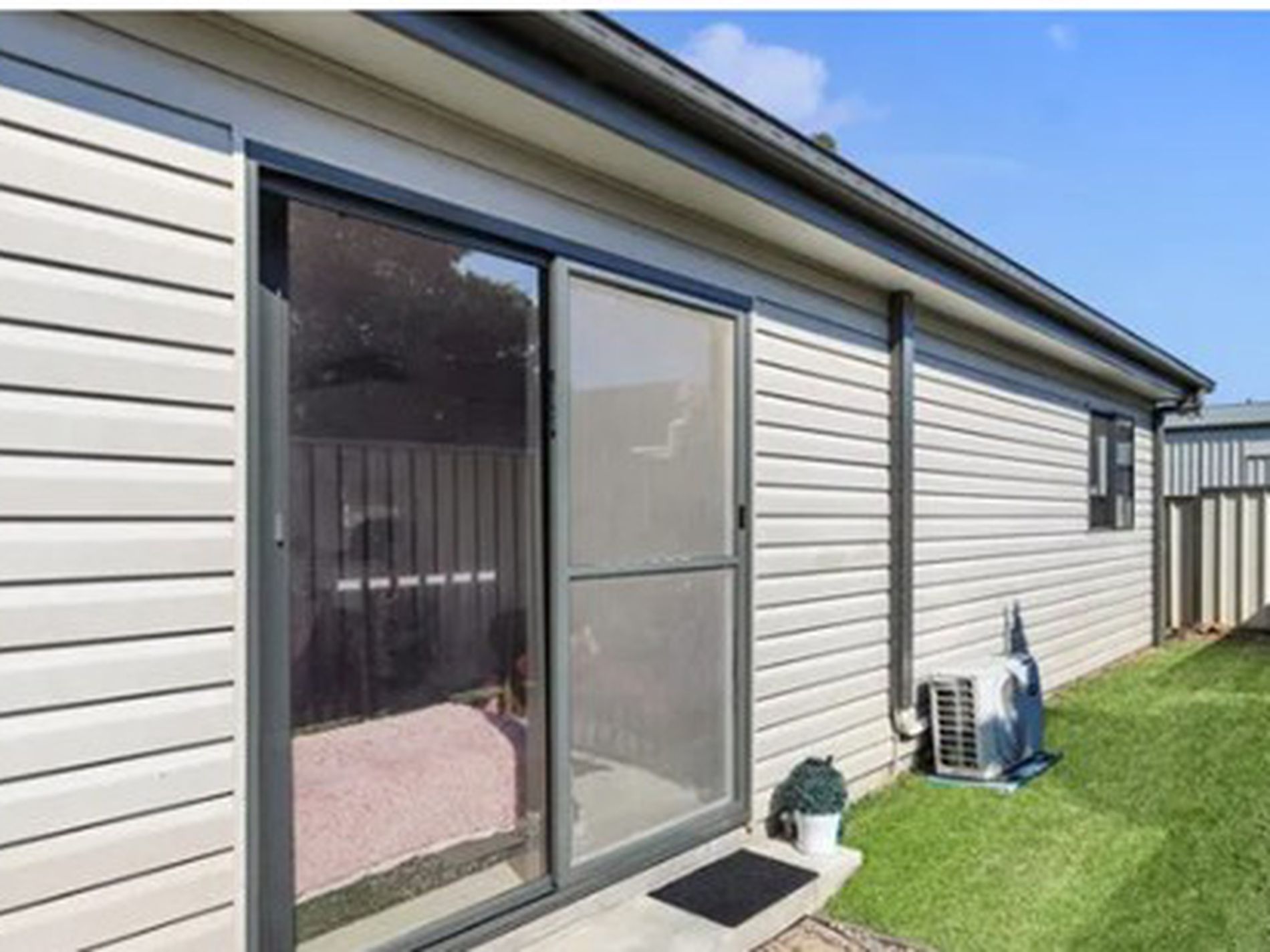 12A Hough Street, Colyton