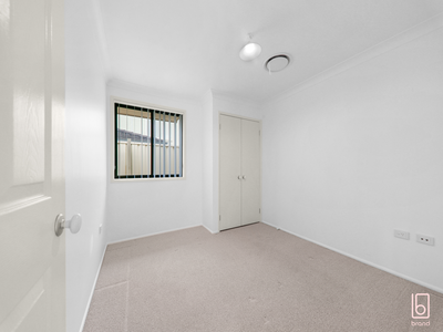 4 Warrigal Road, Woongarrah