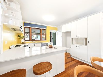 16 Barber Street, Keperra