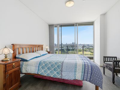 1401 / 30 The Circus, Burswood