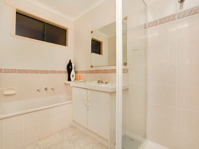 6 Tulsk Close, Hampton Park