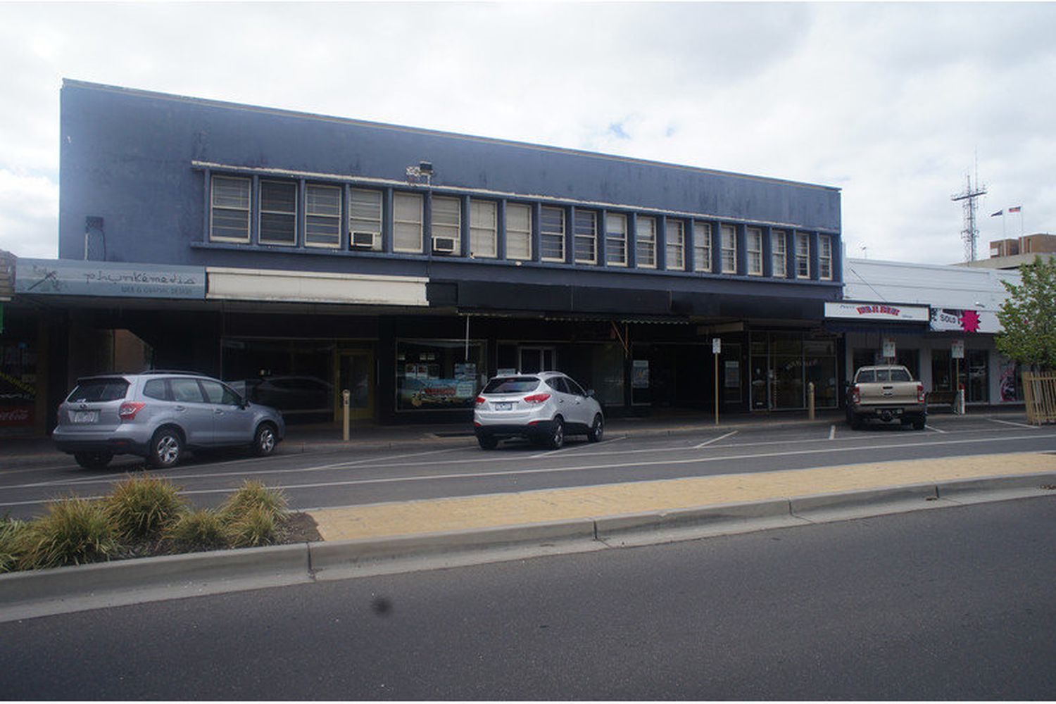 7-11 Firebrace Street, Horsham