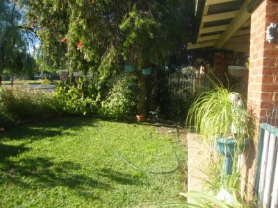 24 Farrand St, Forbes