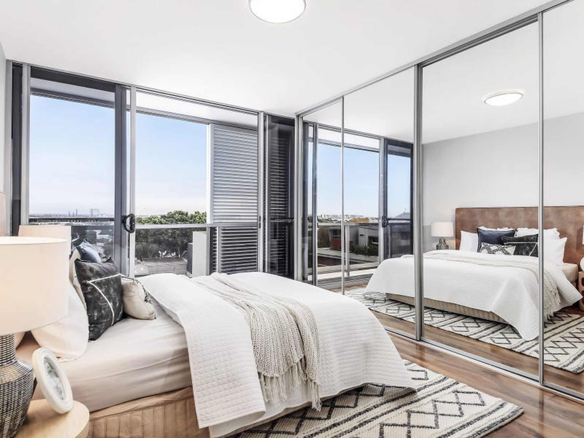 B620 / 222 Botany Road, Alexandria
