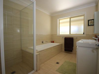 62 Macabees Road, Yetholme