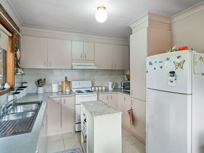 2 / 32 Oak Street, Seymour
