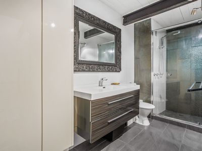 2 / 3 Greenway Street, Perth