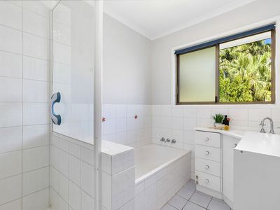 11 Robinia Street, Alexandra Hills