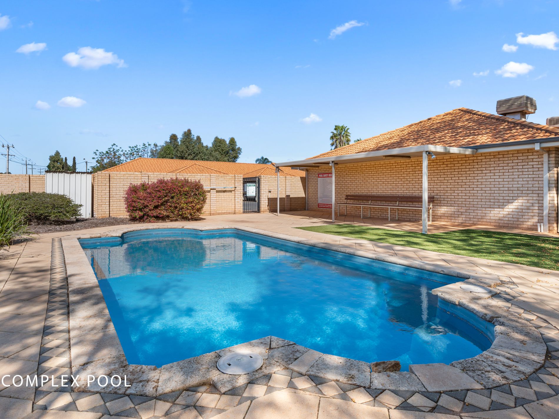 6 / 10 Great Eastern Highway, Somerville