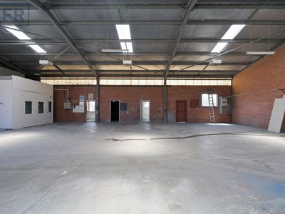 25 Dooley Street, Naval Base