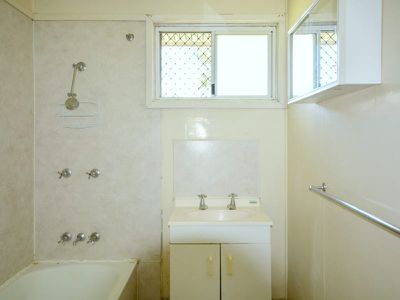 85 Redbank Plains Road, Goodna