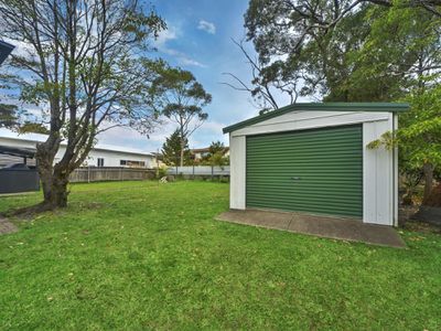 16 Pope Avenue, Berrara