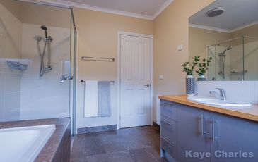 82 Downey Road, Dewhurst