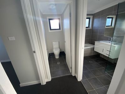 240 Sixth Avenue, Austral