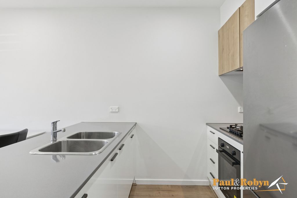 11C Woodberry Avenue, Coombs