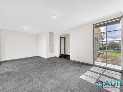 12 Bellbridge Drive, Hoppers Crossing