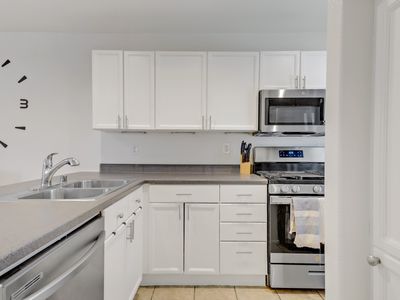 9157 Acclamation Ct, Las Vegas, NV, International