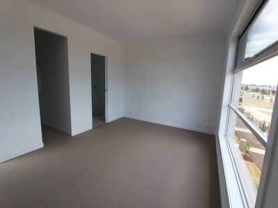 5 Southwinds Road, Armstrong Creek