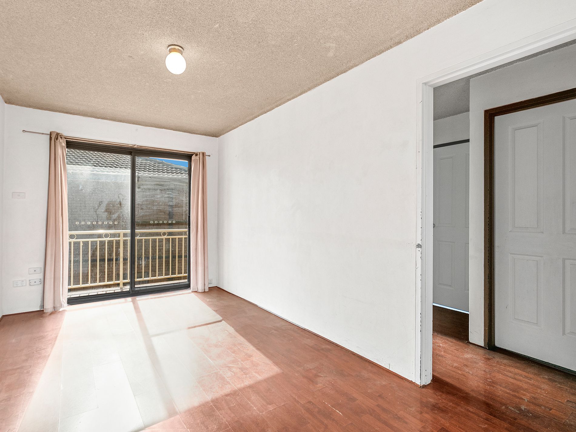 3 / 16 Hurry Crescent, Warrawong