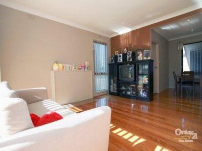 24 Laburnum Grove, Doveton