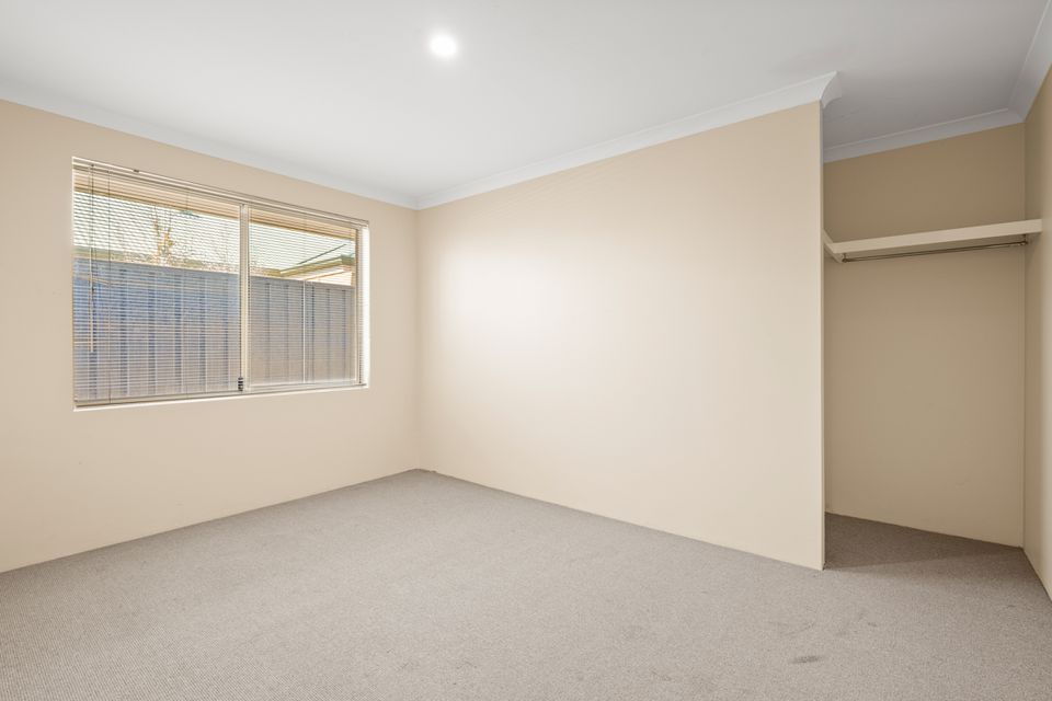 13 Valheru Avenue, Rockingham