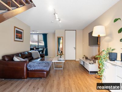 2 / 4 Lawrence Street, Como