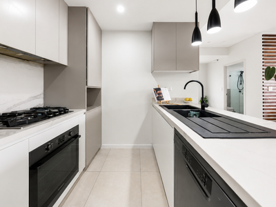 102A / 147 Great Western Highway, Mays Hill