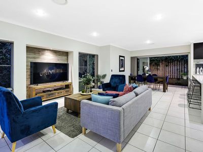 4 Orlando Drive, Coomera