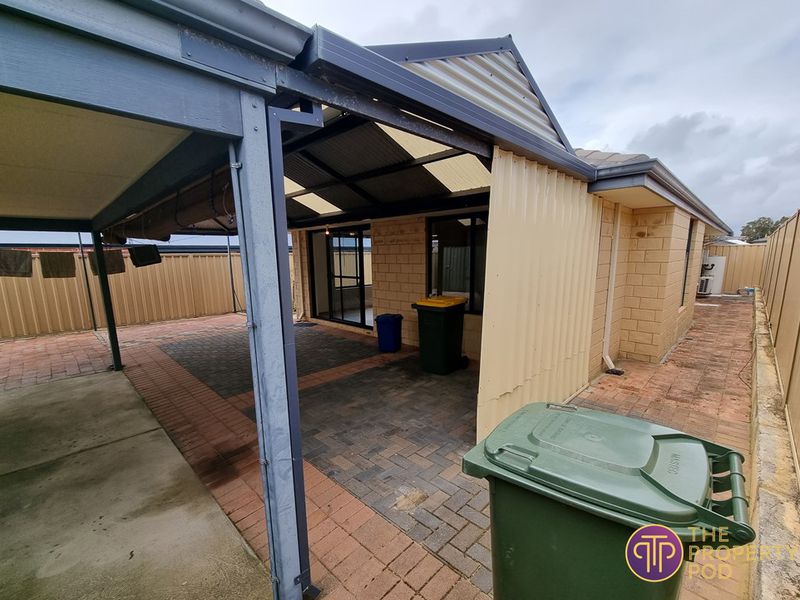 35 Moston Crescent, Bertram