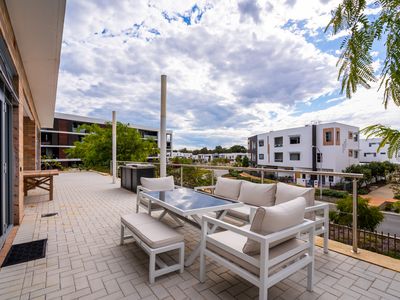 2 / 1 Stadium Drive, Floreat