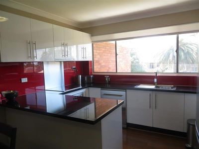 9 / 15 Robinson Street, Wollongong
