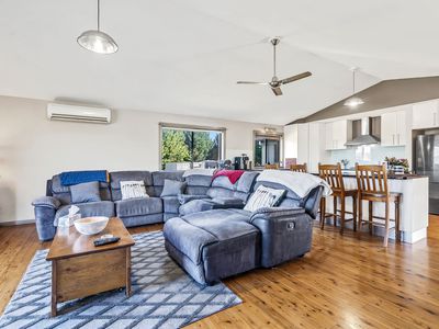 619 Woodville Road, Binda