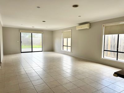 29 Phillip Drive, Wyndham Vale