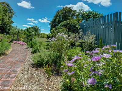 152-166 Western Avenue, Montville