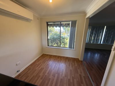 22 Weston Street, Parkes