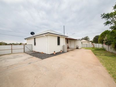 46 East Street, Dubbo