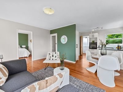 2/9A Eversleigh Road, Belmont