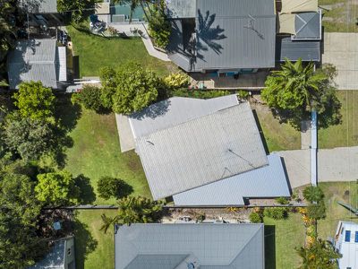 28 Pines Avenue, Cooroibah