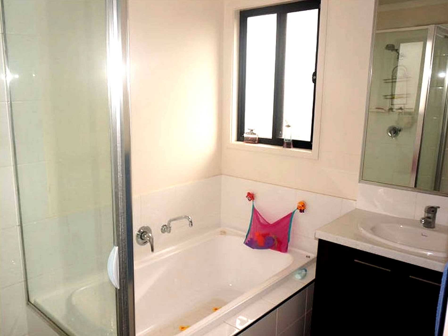 2 / 23 Cranberrie Cres, Pimpama