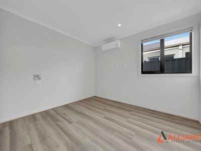 4 Canary View, Beveridge