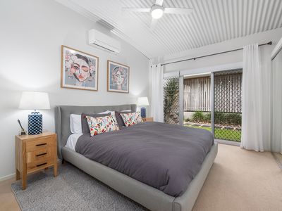 702 Casuarina Way, Casuarina